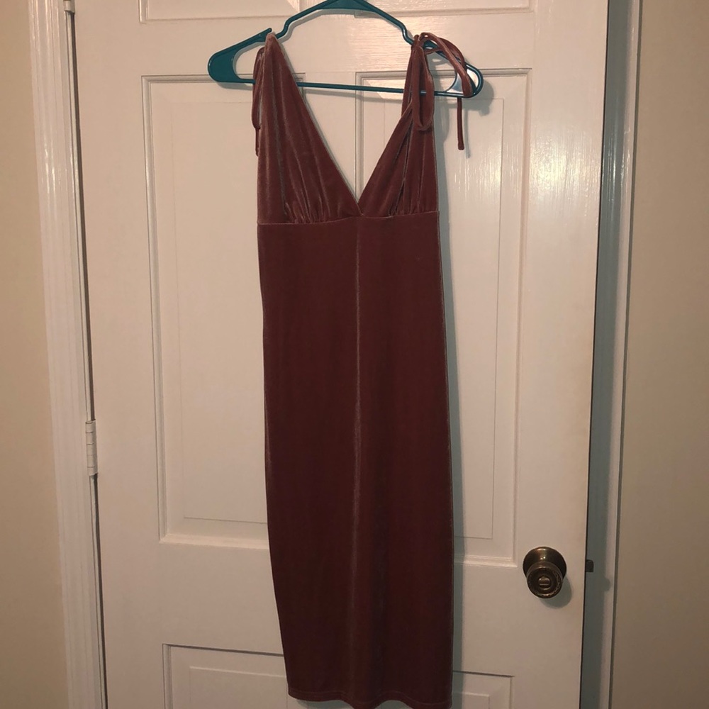 Mauve Velvet Lulus Midi Dress